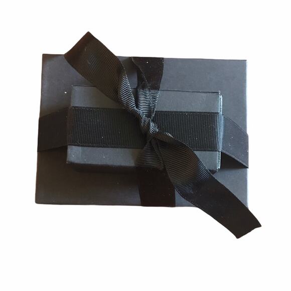 Jos. A. Bank Lemon Cufflinks & Socks Gift Set - Picture 4 of 12